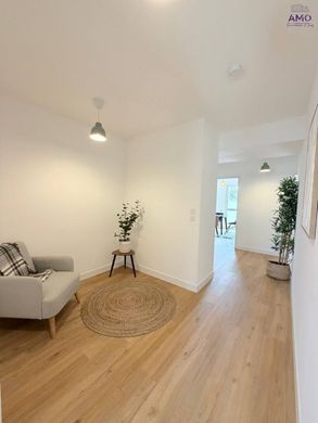 Apartment in Orléans, Loiret