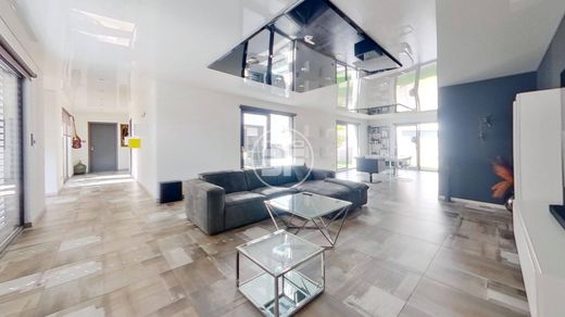 豪宅  Hagenthal-le-Haut, Haut-Rhin