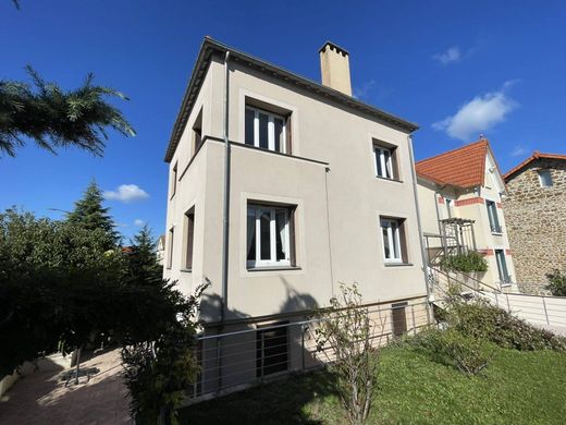 Luxury home in Châtillon, Hauts-de-Seine
