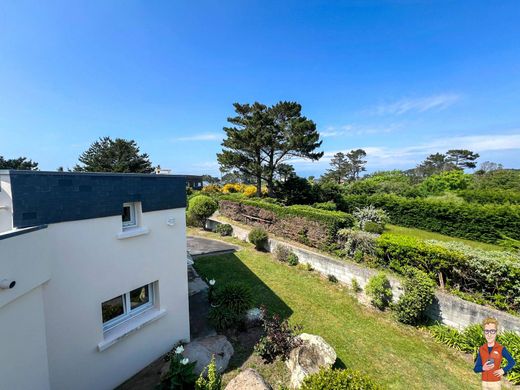 Luxury home in Pleumeur-Bodou, Côtes-d'Armor