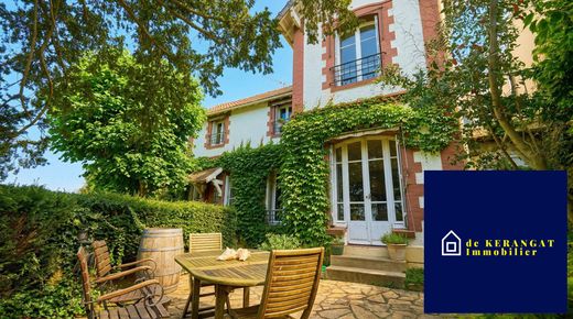 Luksusowy dom w Le Plessis-Robinson, Hauts-de-Seine