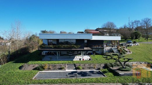 Luxury home in Laplume, Lot-et-Garonne