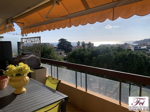 Apartment / Etagenwohnung in Menton, Alpes-Maritimes