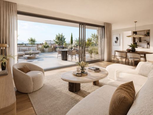 Apartment / Etagenwohnung in Villejuif, Val-de-Marne