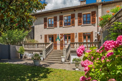 Luxury home in Saint Egreve, Isère