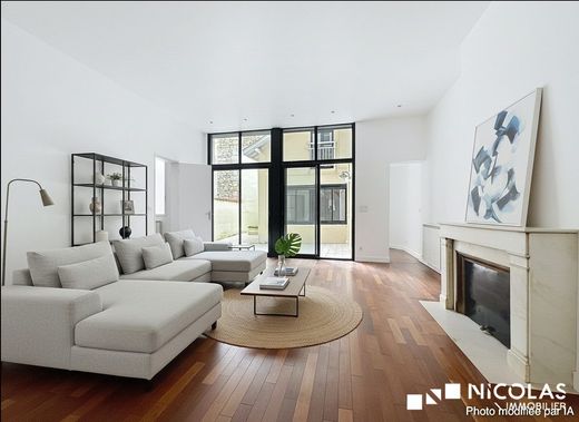 Apartment in Bordeaux, Gironde