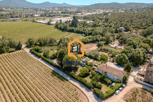 Luxe woning in La Crau, Var