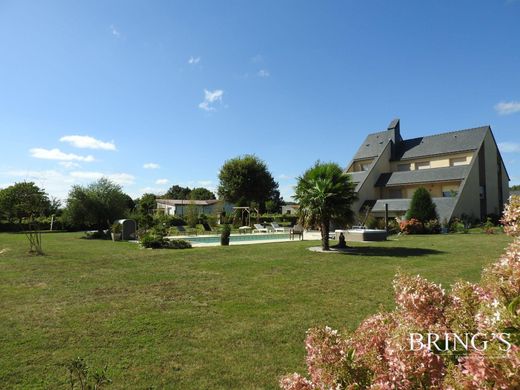 Luxury home in Châteaubriant, Loire-Atlantique