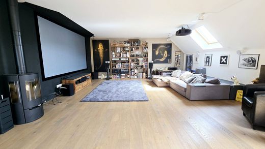 Apartment in Arthaz-Pont-Notre-Dame, Haute-Savoie