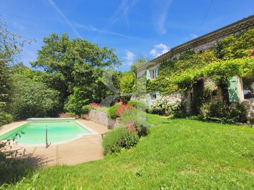 Luxus-Haus in Marsanne, Drôme