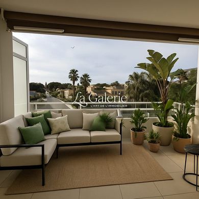 아파트 / Carqueiranne, Var