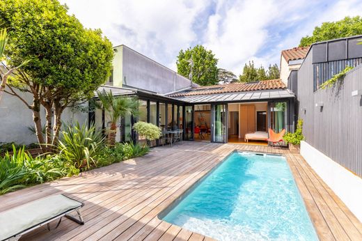 Luxury home in Bordeaux, Gironde