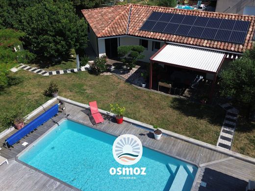 Luxus-Haus in Andilly, Charente-Maritime