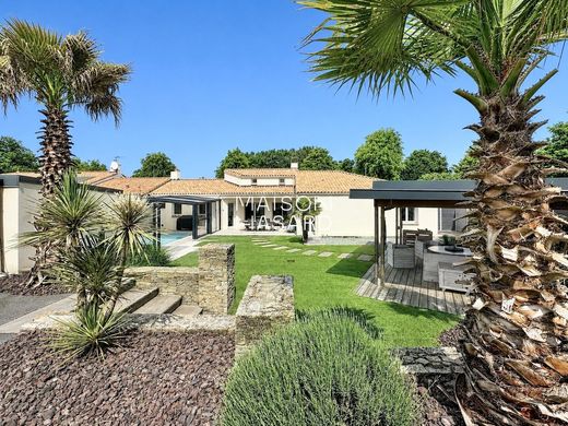 Luxury home in Les Sorinières, Loire-Atlantique