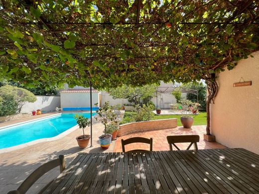 Luxury home in Istres, Bouches-du-Rhône