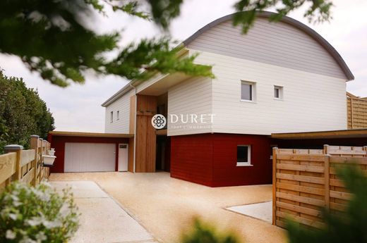 Luxus-Haus in Saint-Hilaire-de-Riez, Vendée