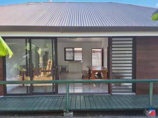 Luxus-Haus in Tohautu, Îles du Vent