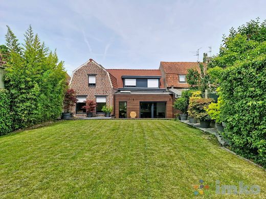 Luxury home in Bondues, North