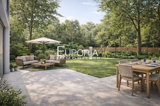 Apartment / Etagenwohnung in Lyon, Rhône