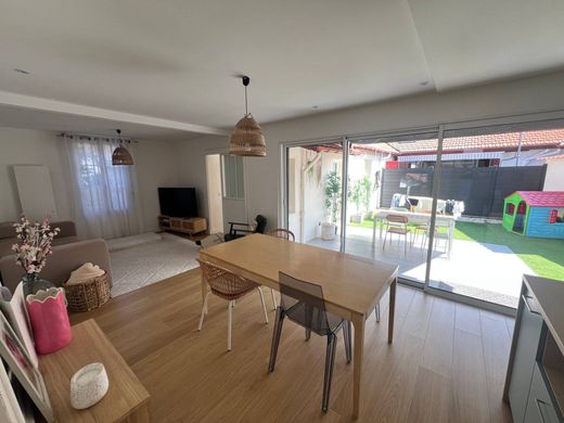 Apartment in Anglet, Pyrénées-Atlantiques