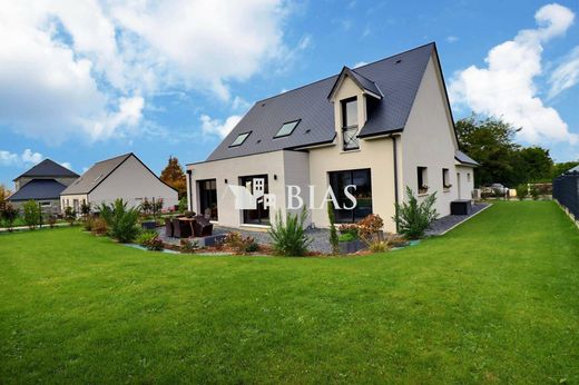 Luxury home in Pont-l'Évêque, Calvados