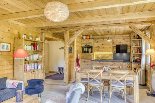 Apartment / Etagenwohnung in Demi-Quartier, Haute-Savoie