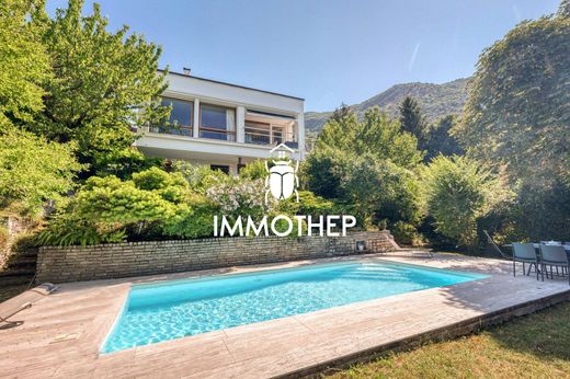 Элитный дом, Saint-Martin-le-Vinoux, Isère