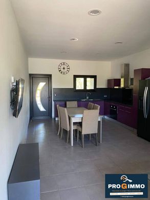 Apartment in Saint-Pierre, Réunion