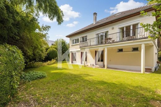Luxury home in Le Pecq, Yvelines