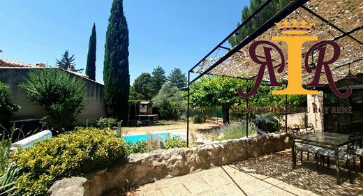 Luxury home in Pertuis, Vaucluse