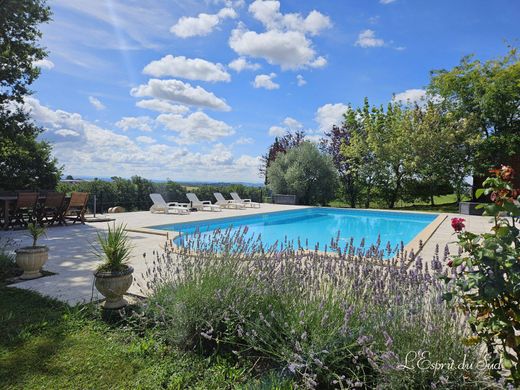 Luxury home in Cordes-sur-Ciel, Tarn