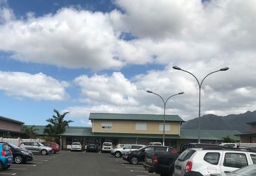 Edificio en Koné, Province Nord