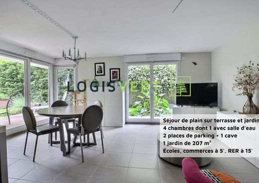 Apartment in Palaiseau, Essonne