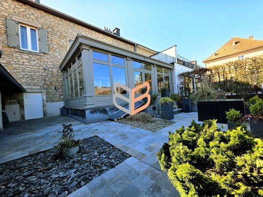 Casa de lujo en Russange, Mosela