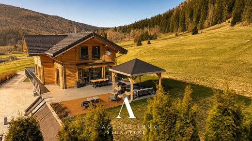 Luxury home in Mijoux, Ain