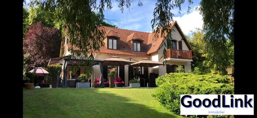 Luxe woning in Linas, Essonne