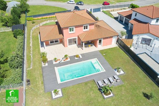 Casa di lusso a Grézieu-la-Varenne, Rhône