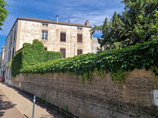 Complexes résidentiels à Beaune, Côte-d'Or