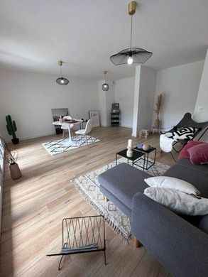 Apartment in Le Bouscat, Gironde