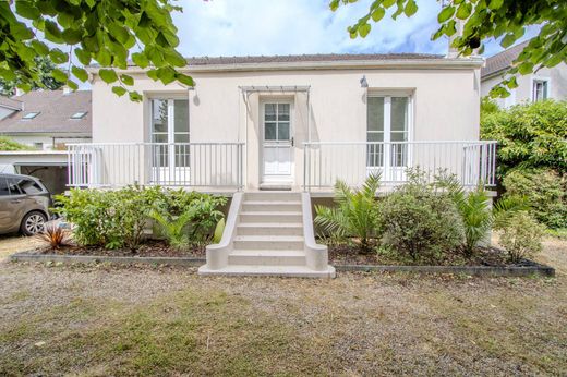 Luxury home in La Celle-Saint-Cloud, Yvelines