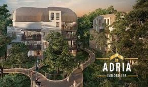 Maisons-Alfort, Val-de-Marneのアパートメント