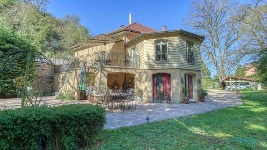Luxury home in Crémieu, Isère