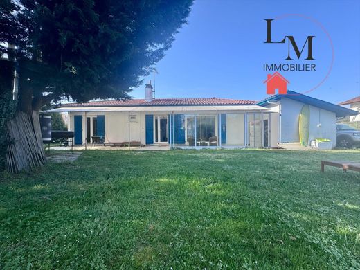 Luxus-Haus in Seignosse, Landes