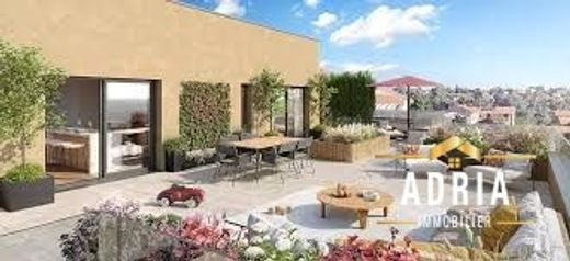 Apartment in Craponne, Rhône