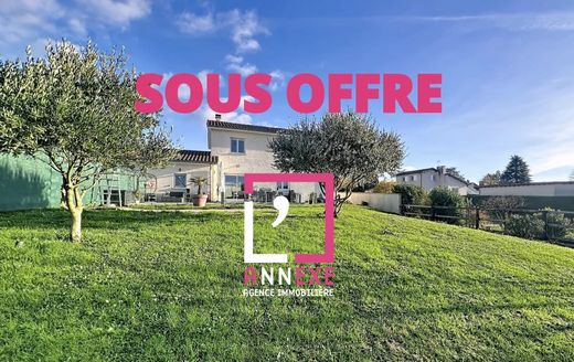 منزل ﻓﻲ Fontaines-Saint-Martin, Rhône