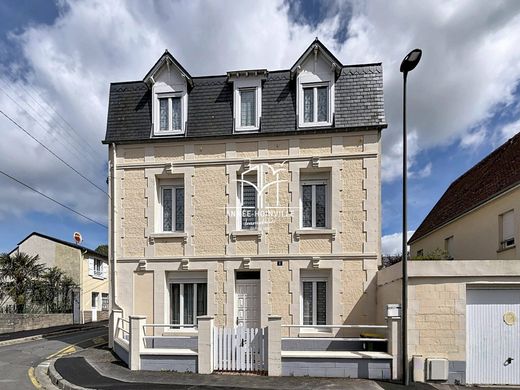 Casa de luxo - Trouville-sur-Mer, Calvados
