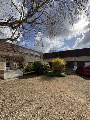 Luxury home in Ailly-sur-Noye, Somme