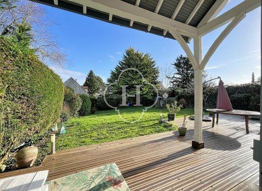 Casa de lujo en Orgeval, Yvelines
