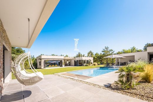 Luxury home in Gréoux-les-Bains, Alpes-de-Haute-Provence
