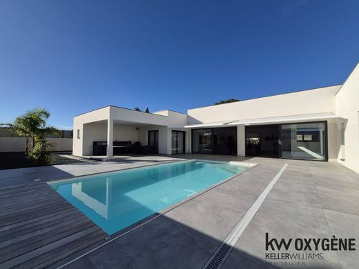 Luxury home in Perpignan, Pyrénées-Orientales